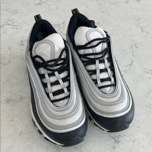 Nike White and Black Men's Sneakers